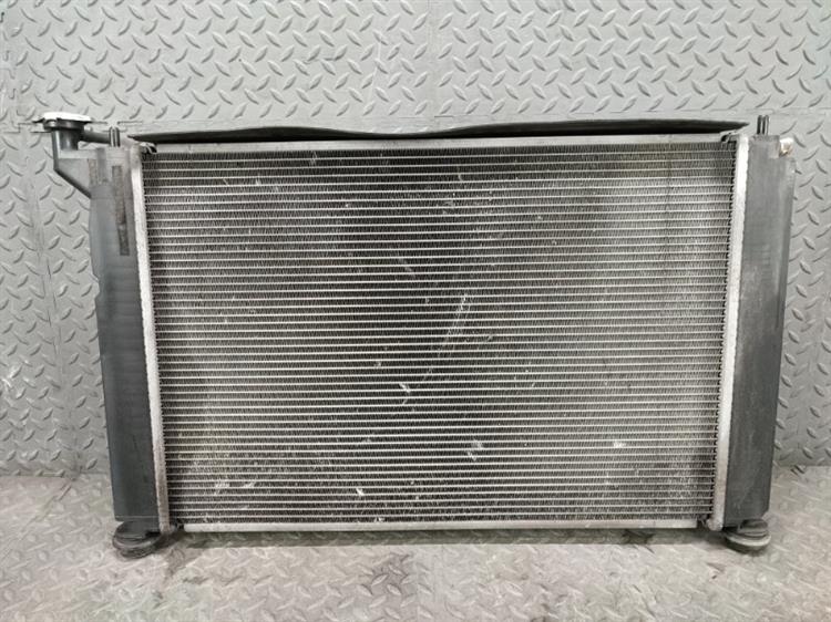 Радиатор основной Тойота Виш в Минусинске 431311