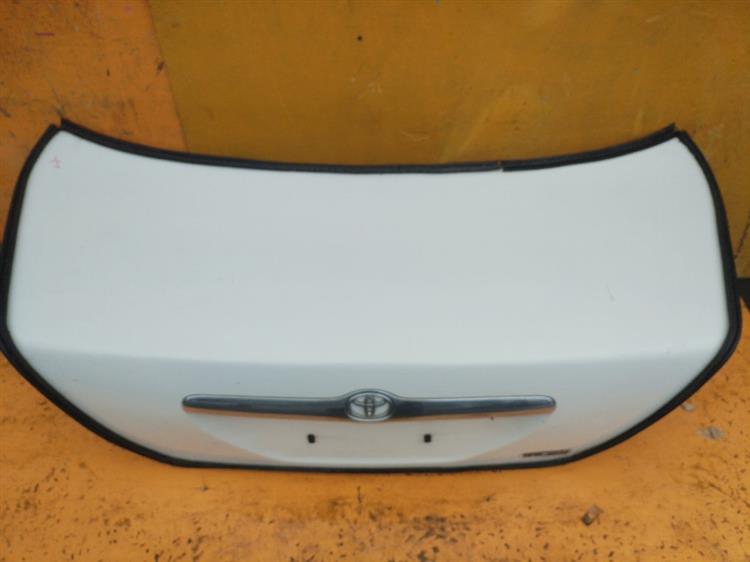 Крышка багажника Тойота Марк 2 в Минусинске 555391